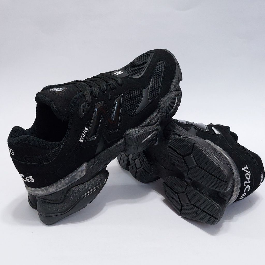 قیمت ارزان کتانی پرطرفدار و همیشه ترند نیوبالانس 9060 New balance مشکی تمام