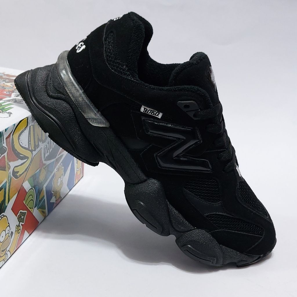 خرید انلاین کتانی پرطرفدار و همیشه ترند نیوبالانس 9060 New balance مشکی تمام