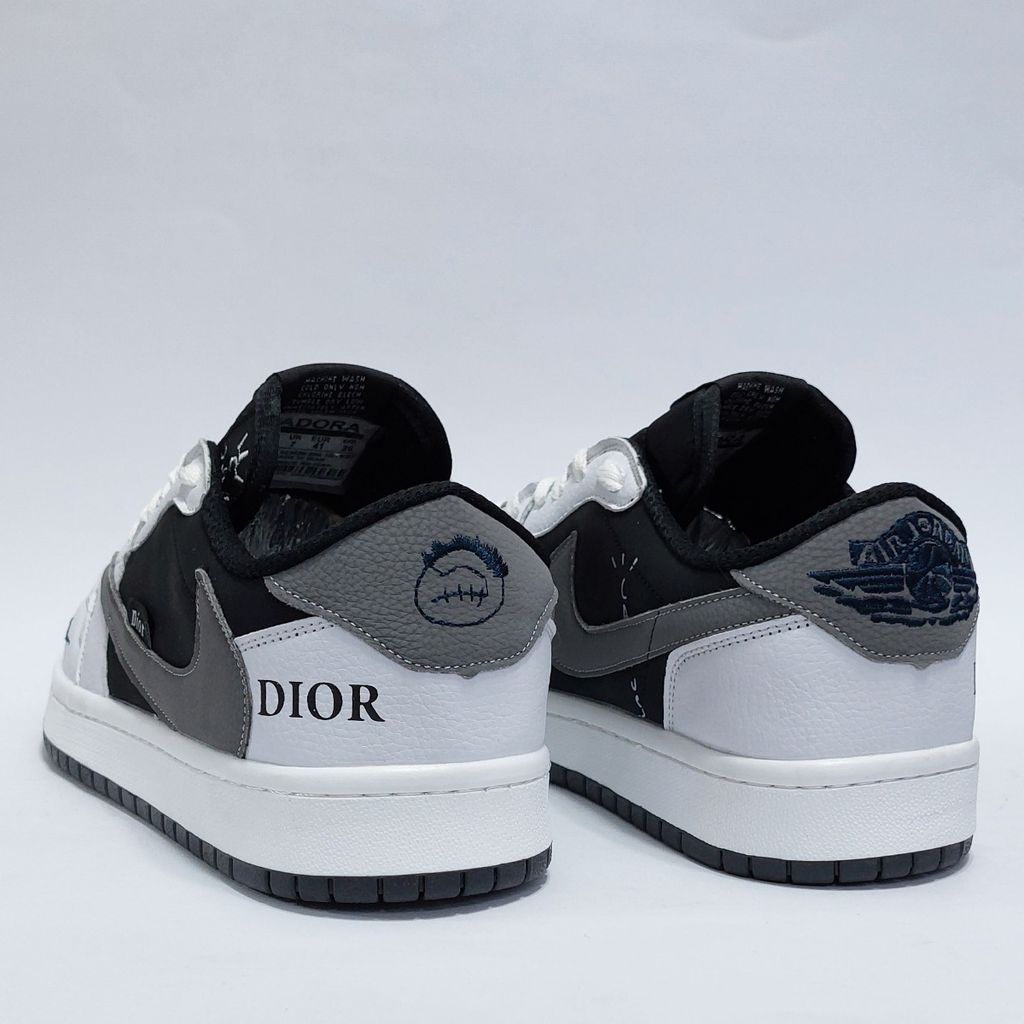 قیمت ارزان کتانی ترند نایک جردن ترویس طرج دیور Jordan Travis Dior سفید مشکی