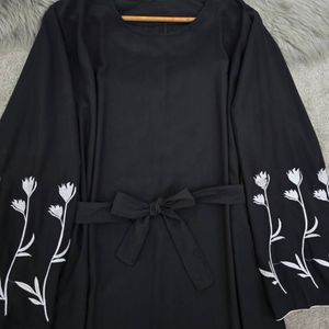 مشخصات پیراهن عبایی گل لاله
