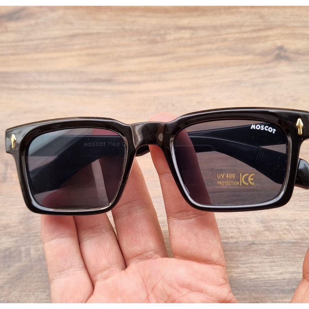 خرید اینترنتی قیمت عینک آفتابی طرح Moscot مدل مشکی کلاسیک مناسب خانمها و آقایان