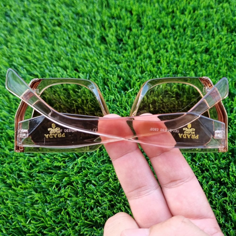 خرید آنلاین عینک آفتابی زنانه پرادا بغل فلزی عسلی