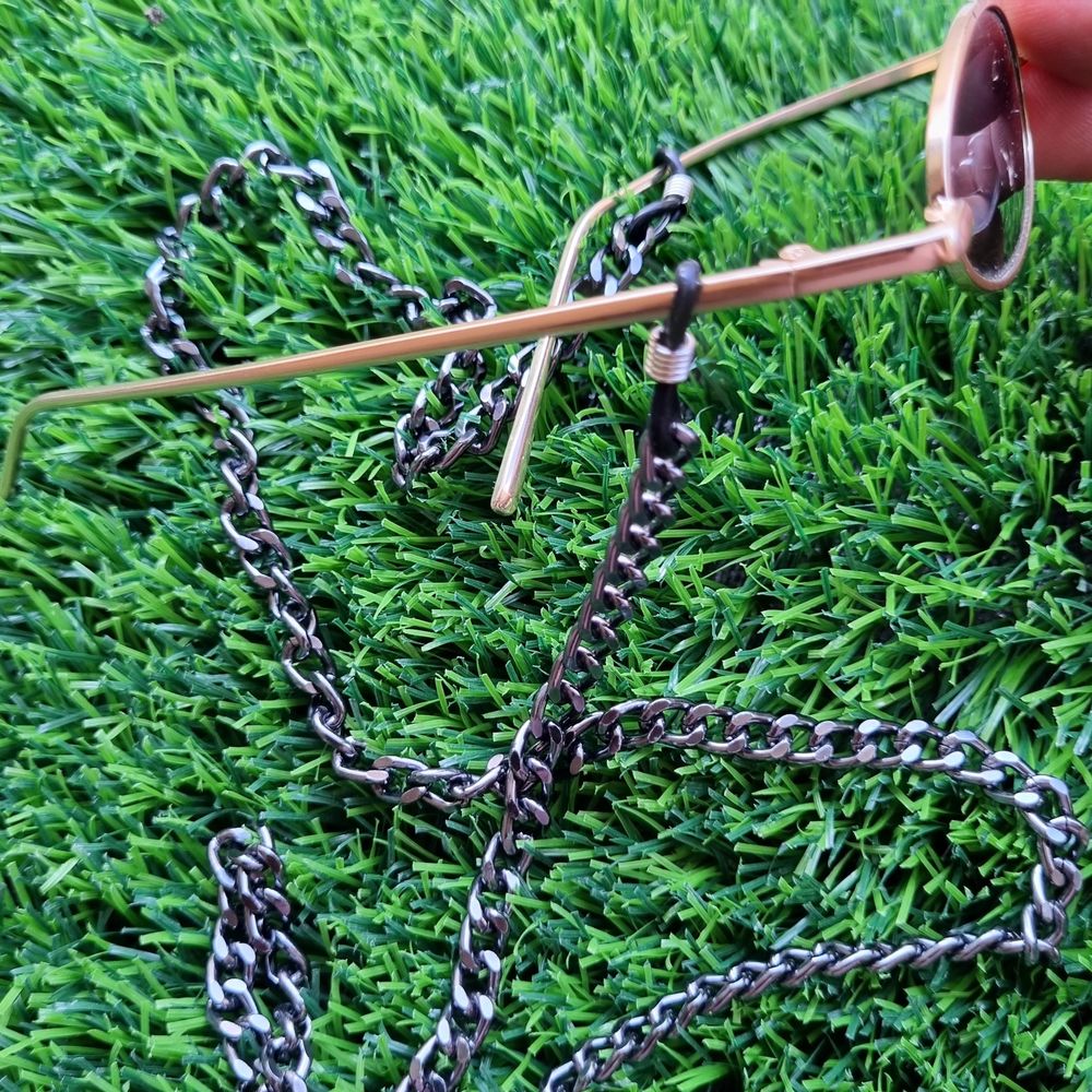 قیمت بند عینک مدل زنجیر کارتیر رنگ نوک مدادی