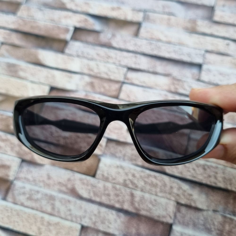 قیمت عینک آفتابی بچه گانه مدل بیضی مشکی مشکی