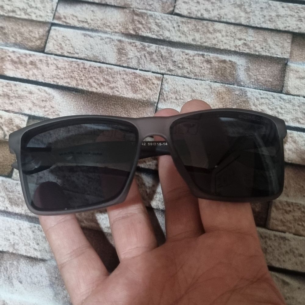 مشخصات عینک آفتابی پورشه رنگ فریم طوسی