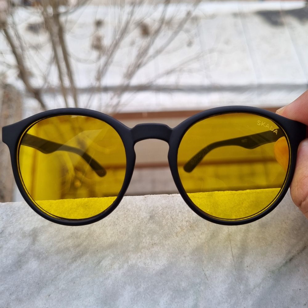 مشخصات عینک شب اسکادا ساده مدل گرد رنگ زرد