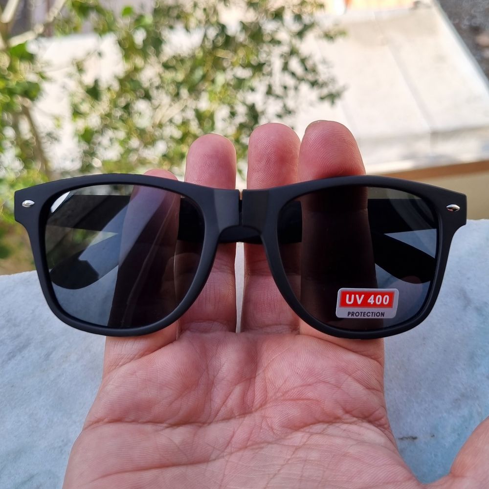 مشخصات عینک آفتابی ویفری تاشو یوی 400 رنگ مشکی