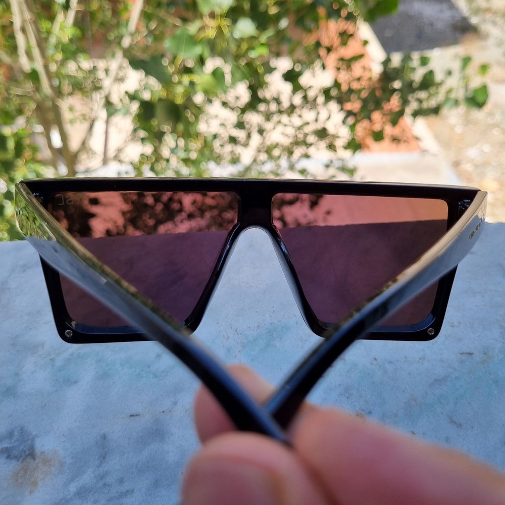قیمت عینک آفتابی وای اس ال آبی جیوای طرح اصلی