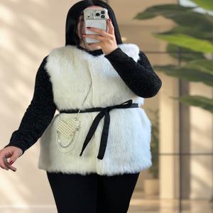 وست خز گرگی سفید