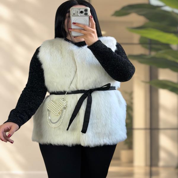 وست خز گرگی سفید