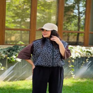 خرید اینترنتی قیمت وست زنانه پلنگی
