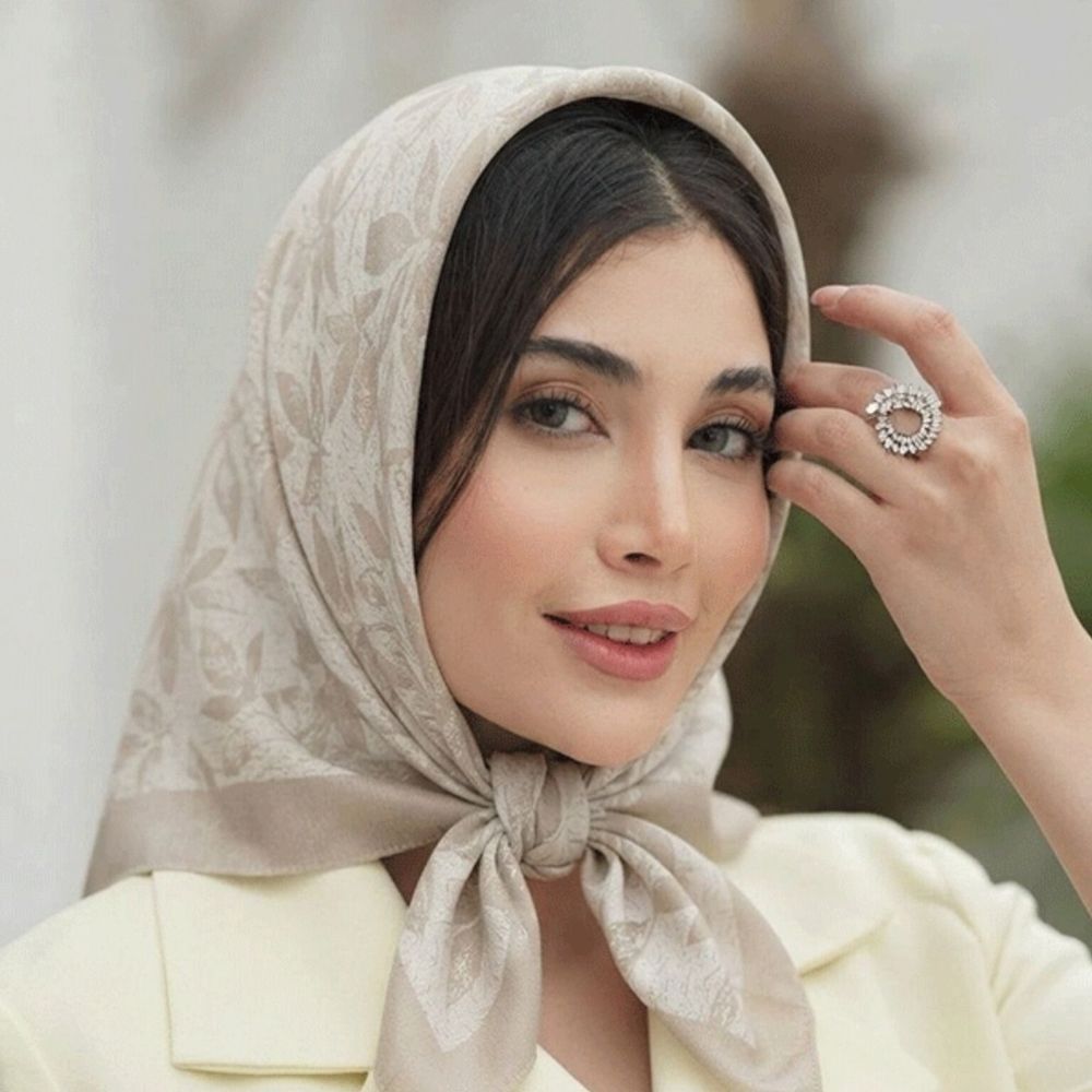 خرید اینترنتی مینی اسکارف پک کرم جنس سی اسکارف دخترانه