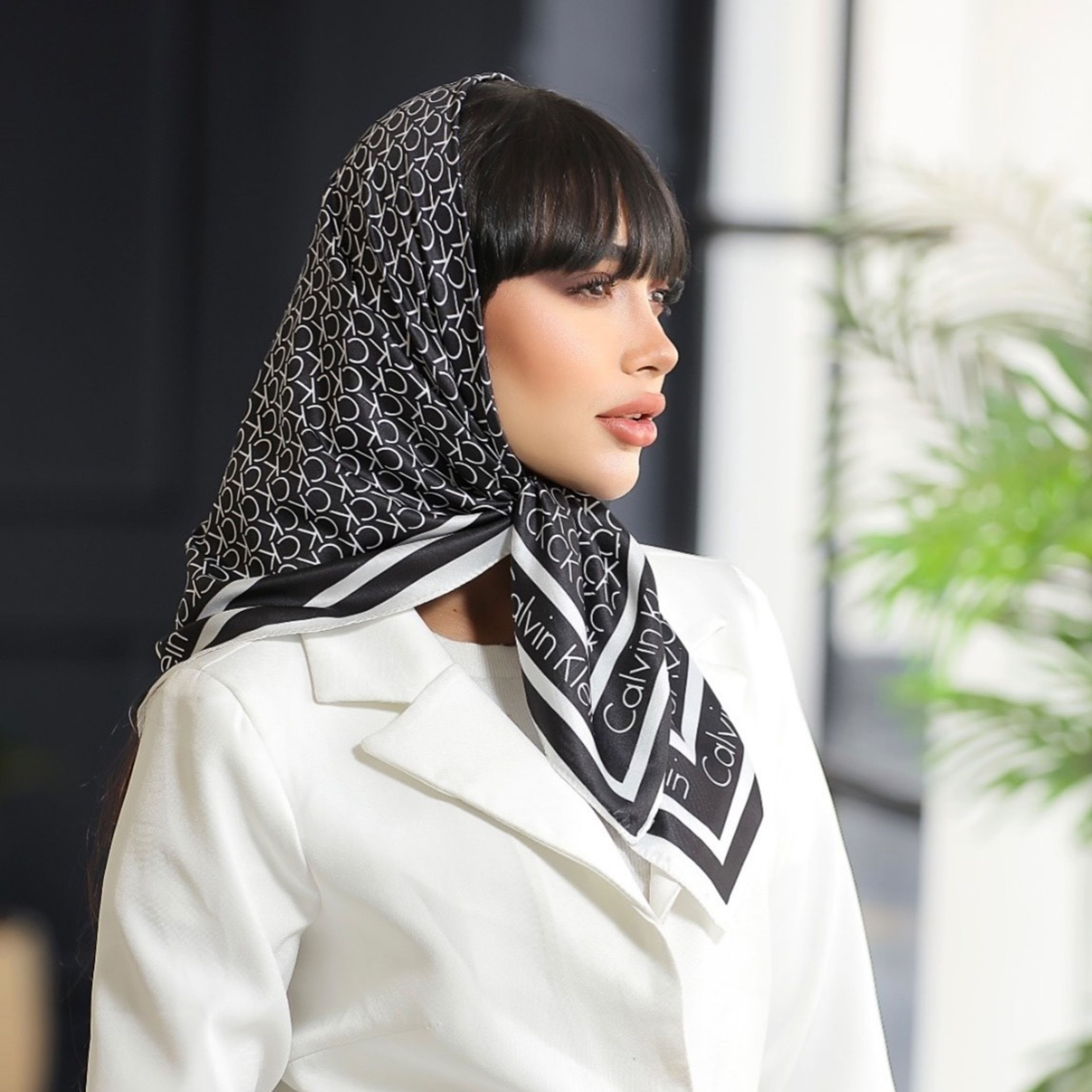 خرید اینترنتی مینی اسکارف مشکی حریرنخ