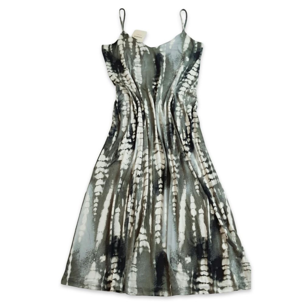 خرید اینترنتی پیراهن زنانه سفید و طوسی برند Pull and Bear زارا