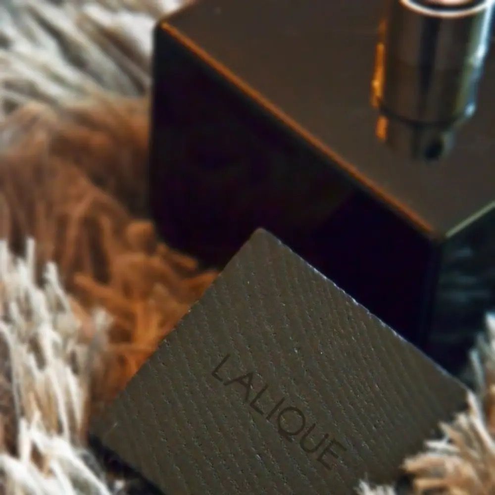 مشخصات تستر ادکلن لالیک مشکی چوبی انکر نویر مردانه | Lalique Encre Noire