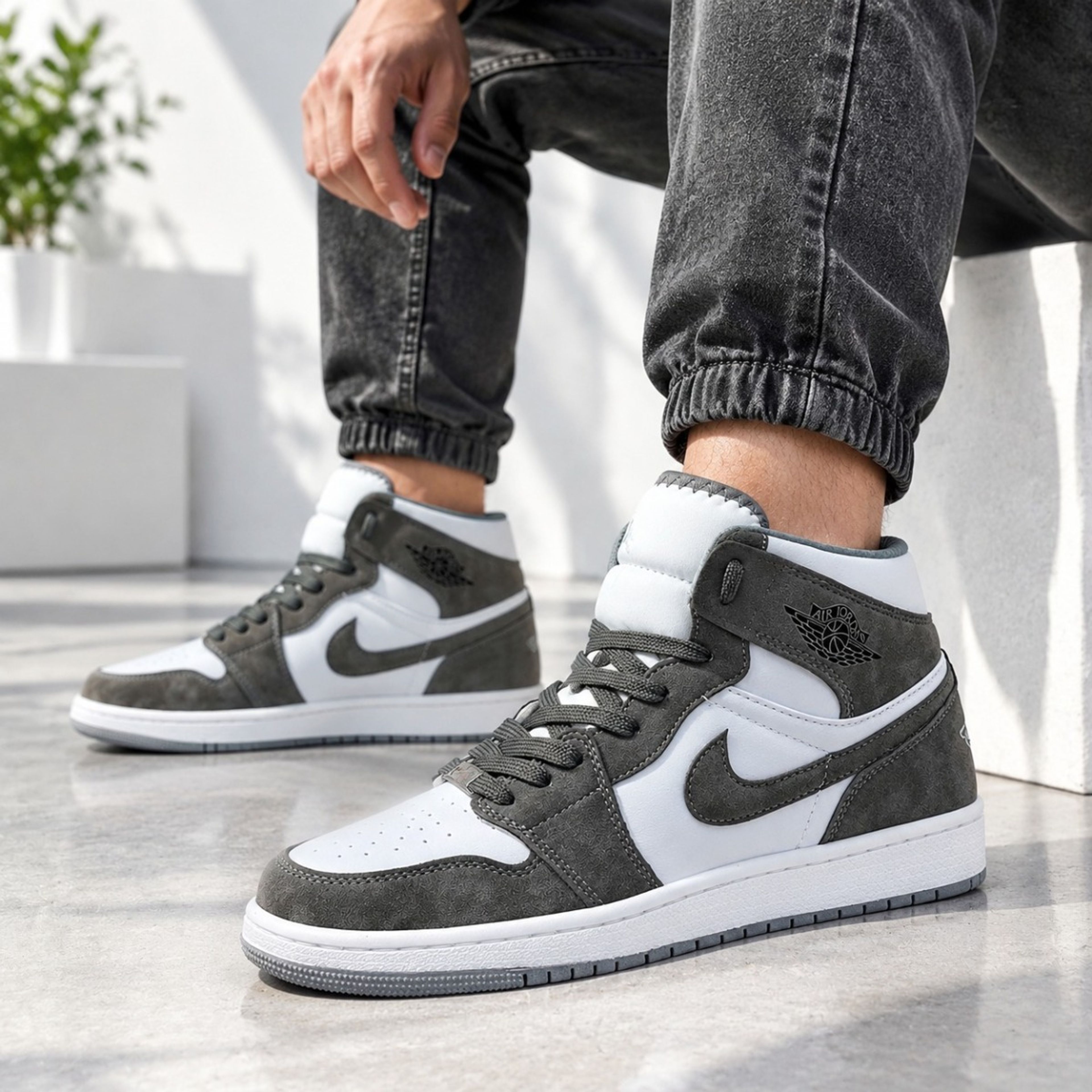 فروش اینترنتی کتانی نایک جردن وان ساقدار سفید طوسی جذاب Nike Jordan one High