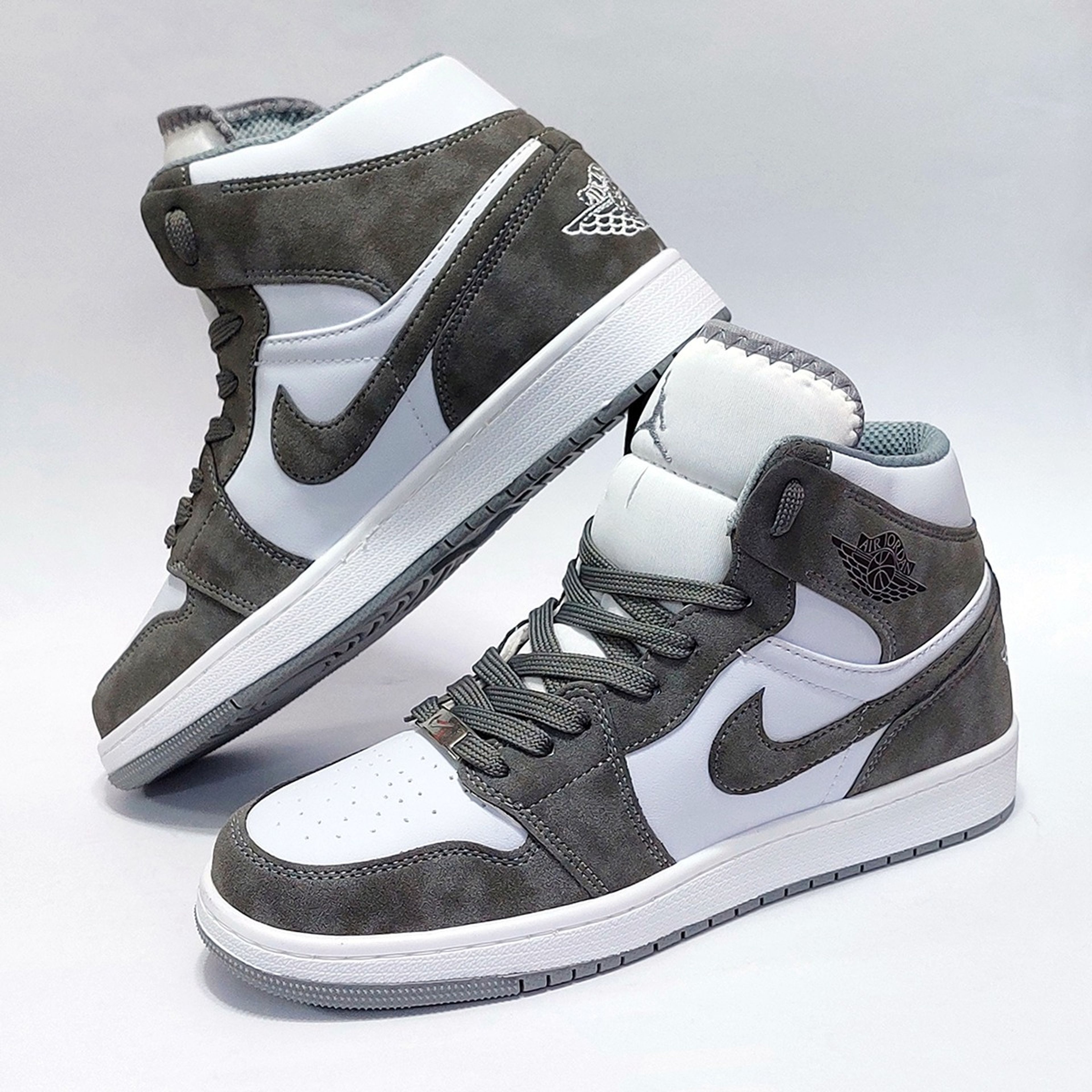 قیمت کتانی نایک جردن وان ساقدار سفید طوسی جذاب Nike Jordan one High