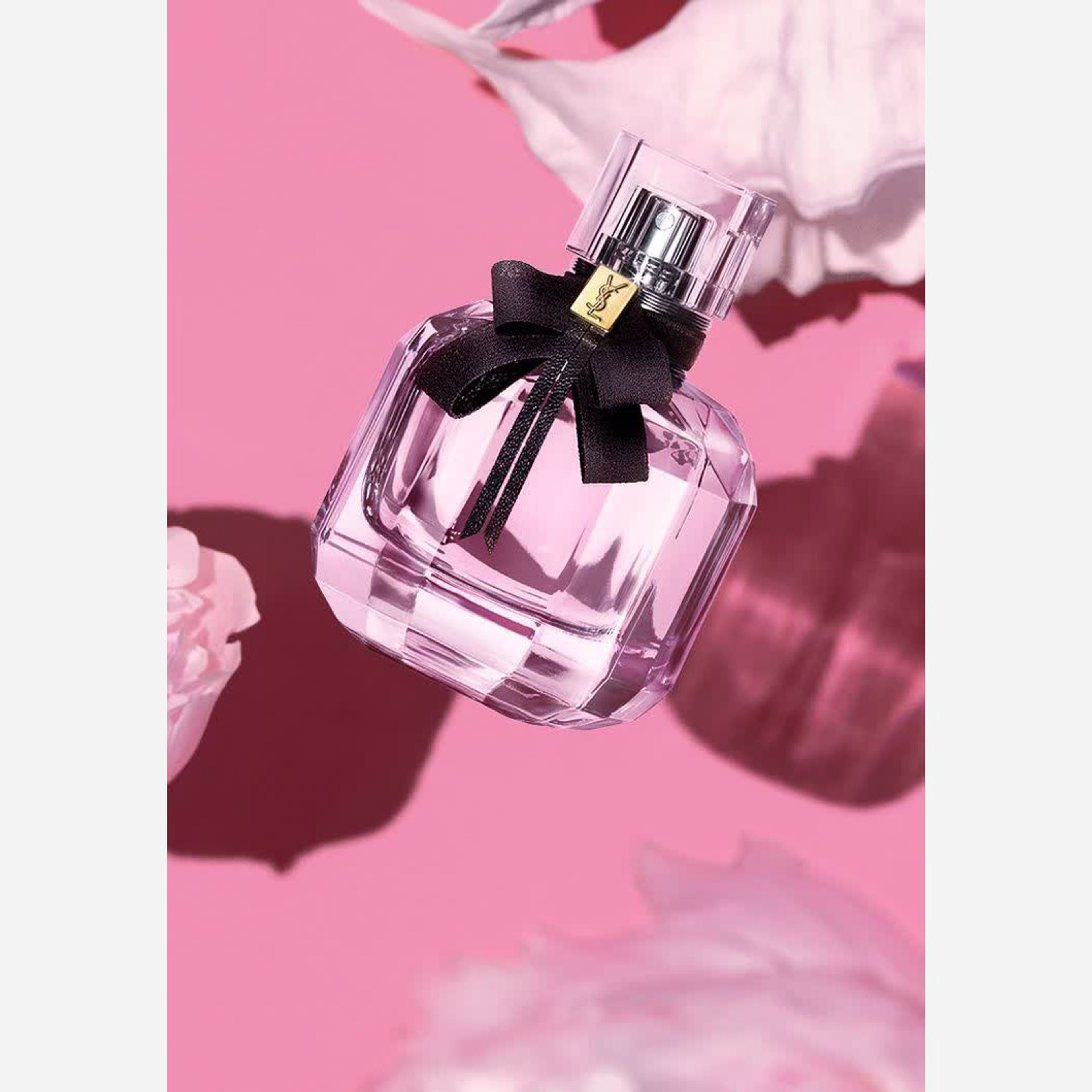 قیمت ارزان عطرگرمی مون پاریس5گرمی