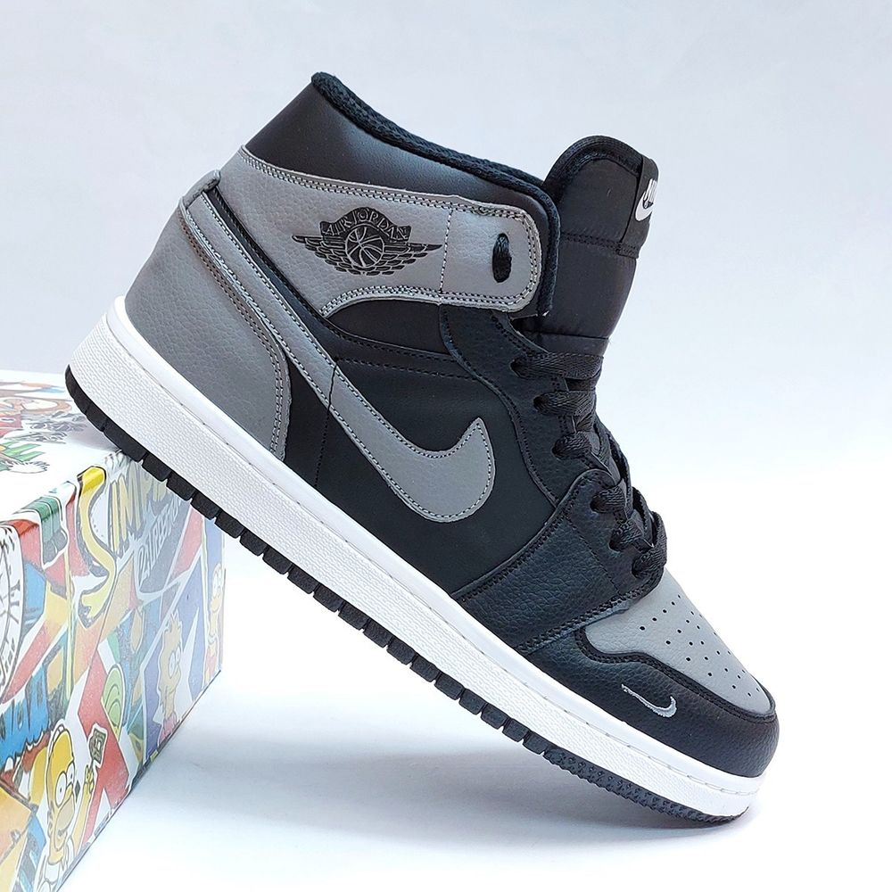 خرید انلاین کتانی نایک جردن وان ساقدار رنگ پرطرفدار مشکی طوسی Nike Jordan one