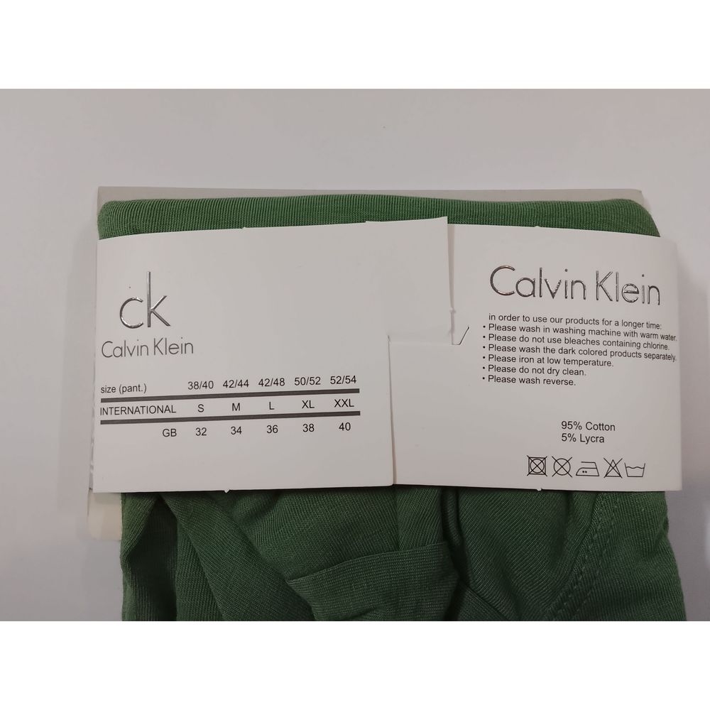 مشخصات شورت مردانه نیم پا کلوین کلاین Calvin Klein رنگ سبز زیتونی پک 3 عددی سایز بزرگ 2XL و 3XL
