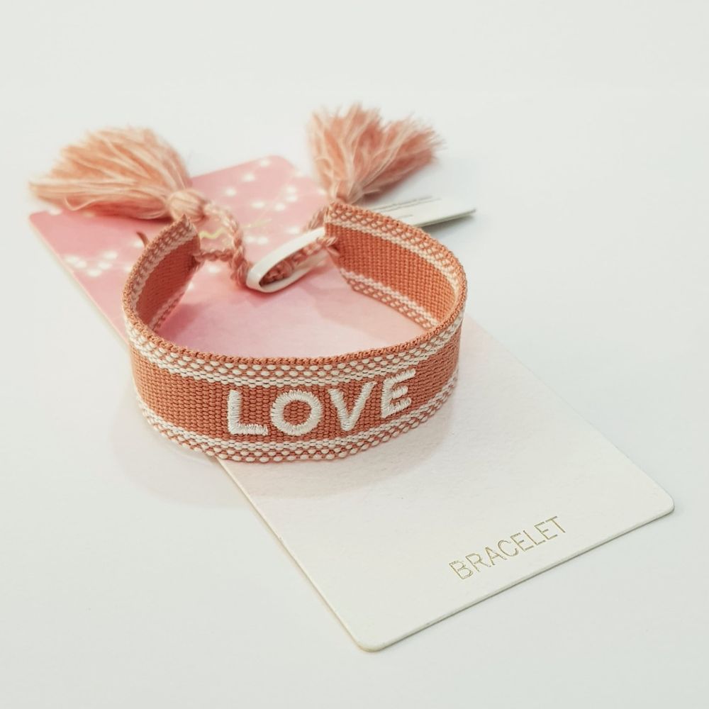 فروش اینترنتی دستبند بافت پارچه ای Love فری سایز قابل تنظیم کد 004